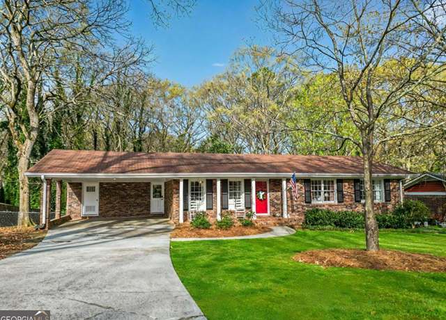 Property at 204 Indian Creek Dr, Monroe, GA 30655, 3 beds, 2 baths