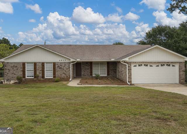 Property at 4012 27th Ave, Phenix City, AL 36867, 4 beds, 2.5 baths
