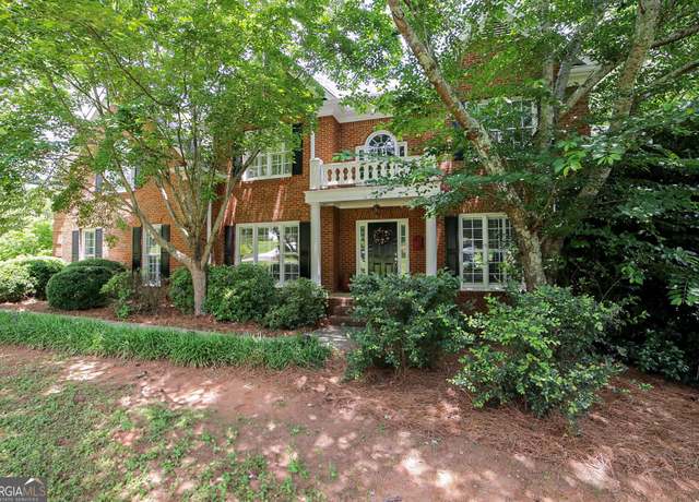 Property at 1030 Beverly Dr, Athens, GA 30606, 5 beds, 4.5 baths