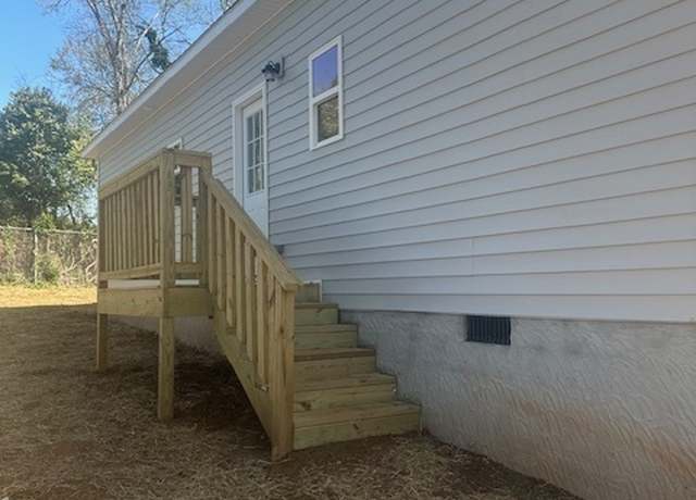 Property at 111 Hosea St, Rome, GA 30161, 3 beds, 2 baths