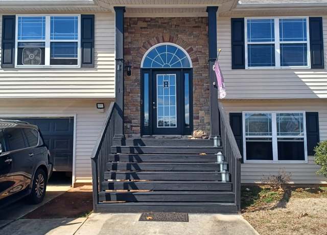 Property at 21 Lighthouse Dr, Winder, GA 30680, 5 beds, 3 baths