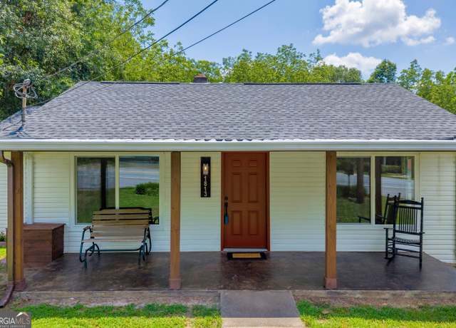 Property at 1813 W Currahee St, Toccoa, GA 30577, 3 beds, 2 baths