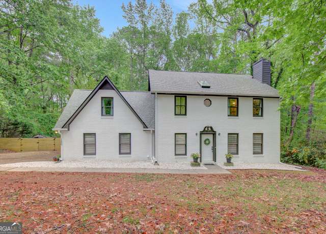Property at 180 Bentley Way, Fayetteville, GA 30214, 4 beds, 2.5 baths