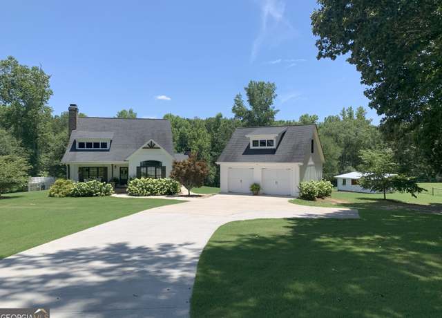 Property at 251 Merrell Rd, Carrollton, GA 30116, 3 beds, 2.5 baths