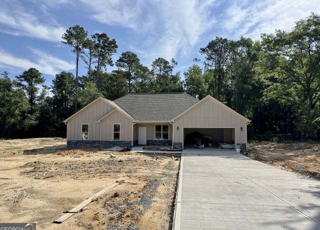 Property at 144 Country World Dr, Macon, GA 31211, 4 beds, 2 baths
