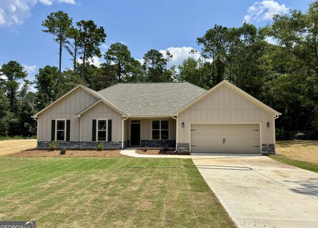 Property at 144 Country World Dr, Macon, GA 31211, 4 beds, 2 baths
