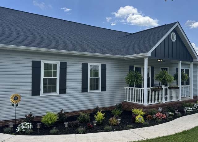 Property at 19 Laura Ln, Ringgold, GA 30736, 4 beds, 2 baths