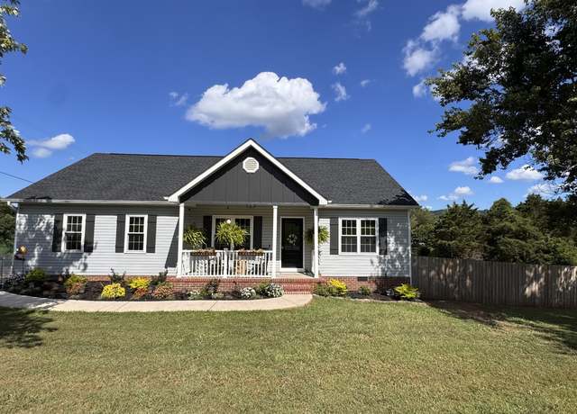 Property at 19 Laura Ln, Ringgold, GA 30736, 4 beds, 2 baths