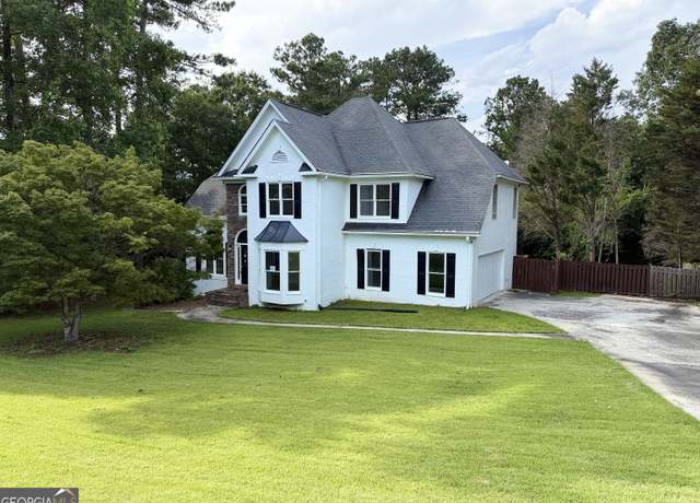 Property at 2325 Lochinver Ln SW, Conyers, GA 30094, 4 beds, 3.5 baths