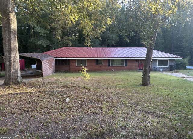 Property at 10108 Lakeview Dr SW, Covington, GA 30014, 3 beds, 1 bath