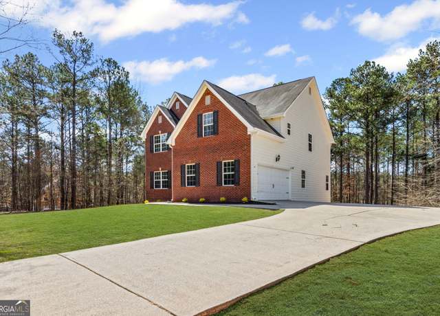 Property at 82 Bantry Park Dr, Newnan, GA 30263, 5 beds, 3 baths