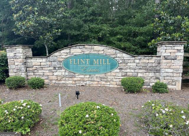 Property at 1058 Waverly Dr, Griffin, GA 30224