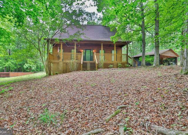 Property at 108 W Indian Bluff Dr, Lagrange, GA 30240, 3 beds, 2.5 baths