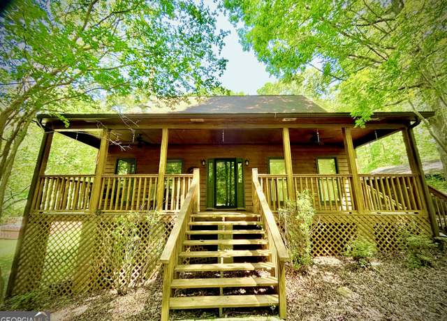 Property at 108 W Indian Bluff Dr, Lagrange, GA 30240, 3 beds, 2.5 baths