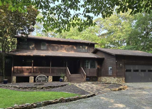 Property at 396 Greenleaf Dr, Lavonia, GA 30553, 4 beds, 3.5 baths