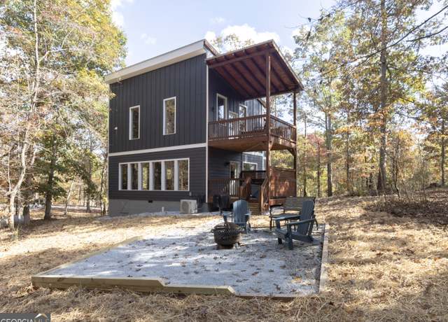 Property at 358 Hickory Ridge Dr, Cleveland, GA 30528, 1 bed, 1.5 baths