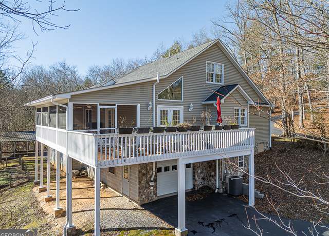 Property at 425 Tarheel West Dr, Murphy, NC 28906, 3 beds, 3.5 baths