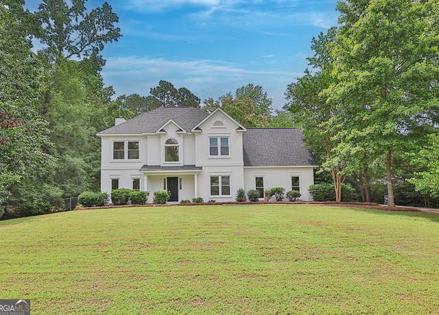 Property at 129 Sunny Point Cir, Lagrange, GA 30240, 5 beds, 2.5 baths