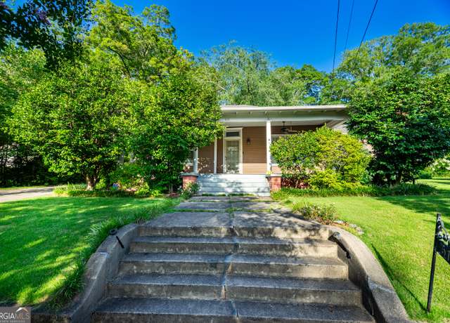 Property at 513 Park Ave, Lagrange, GA 30240, 2 beds, 2 baths