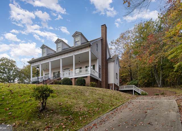 Property at 1524 11 Hwy, Landrum, SC 29356, 4 beds, 4.5 baths