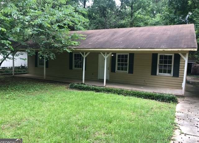 Property at 1379 Royalwyn Dr, Macon, GA 31220, 3 beds, 2 baths