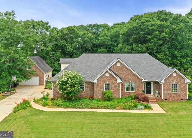 Property at 344 Mckibben Dr, Locust Grove, GA 30248, 4 beds, 2 baths