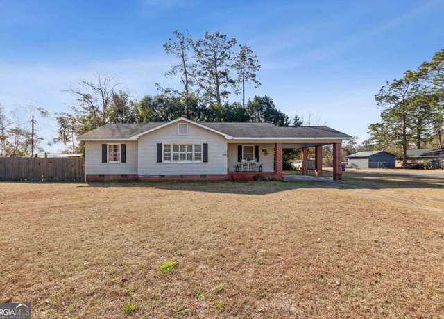 Property at 992 Martin St, Folkston, GA 31537, 3 beds, 2 baths