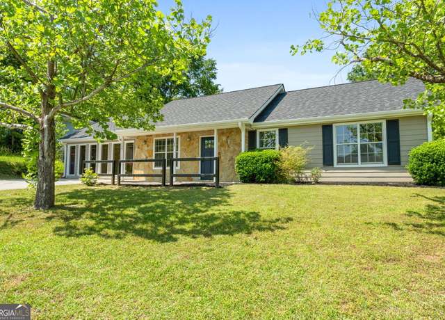 Property at 1404 Meadowind Ct SW, Conyers, GA 30094, 3 beds, 2 baths