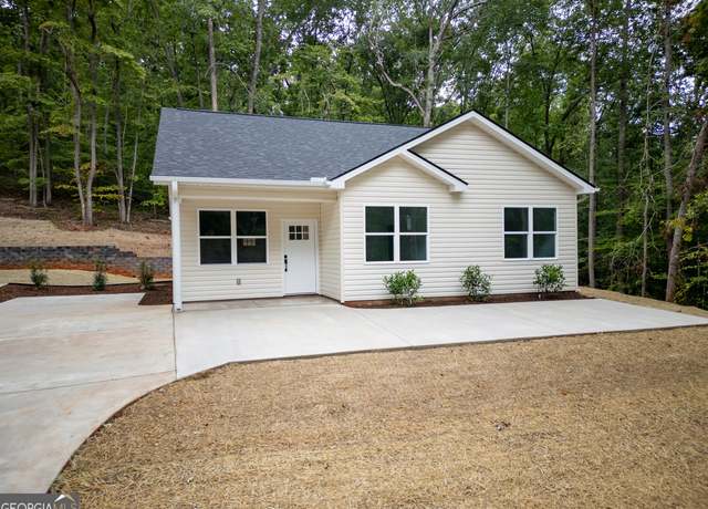 Property at 306 Hickory Trl, Westminster, SC 29693, 3 beds, 2 baths