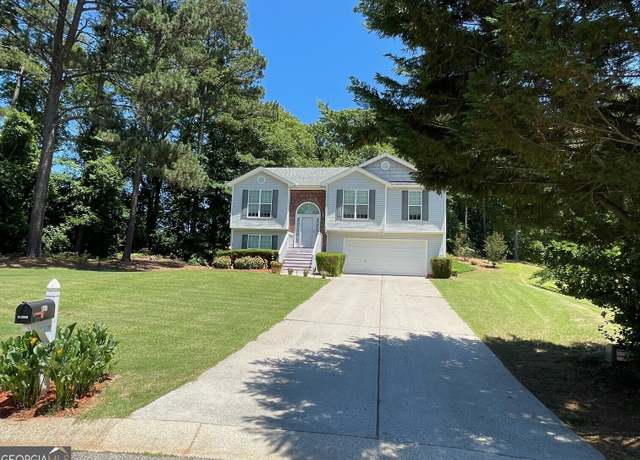 Property at 397 E Sycamore Dr, Winder, GA 30680, 4 beds, 3 baths