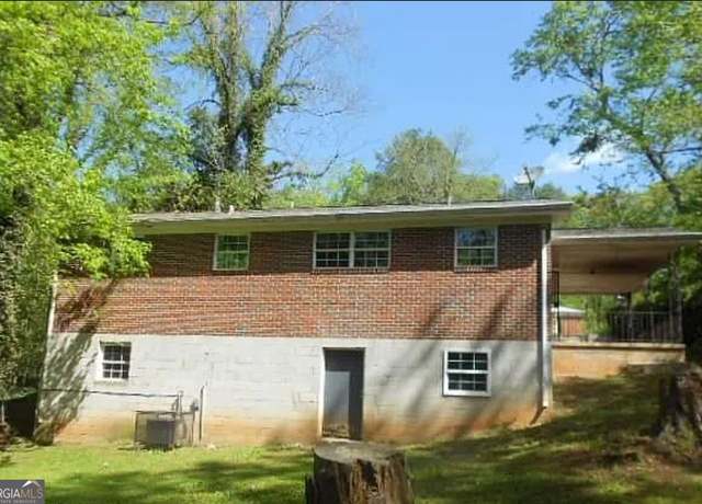 Property at 2176 Lilac Ln, Decatur, GA 30032, 3 beds, 2 baths