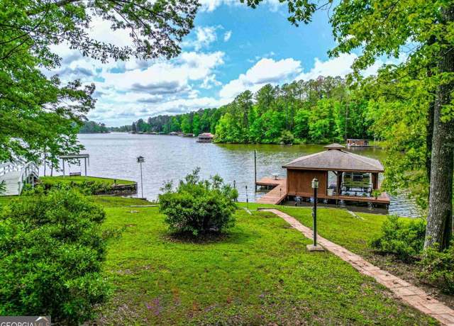 Property at 82 Dogwood Ct, Sparta, GA 31087, 3 beds, 2 baths