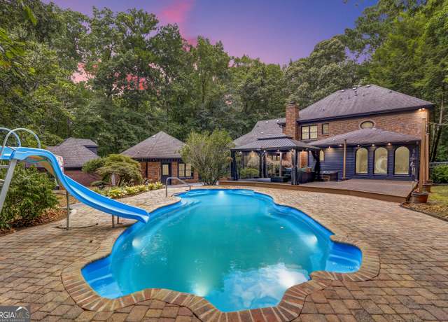 Property at 1435 Jay Ct, Snellville, GA 30078, 5 beds, 4.5 baths