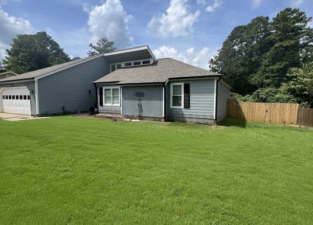Property at 8883 Peppertree Dr, Jonesboro, GA 30238, 3 beds, 2 baths