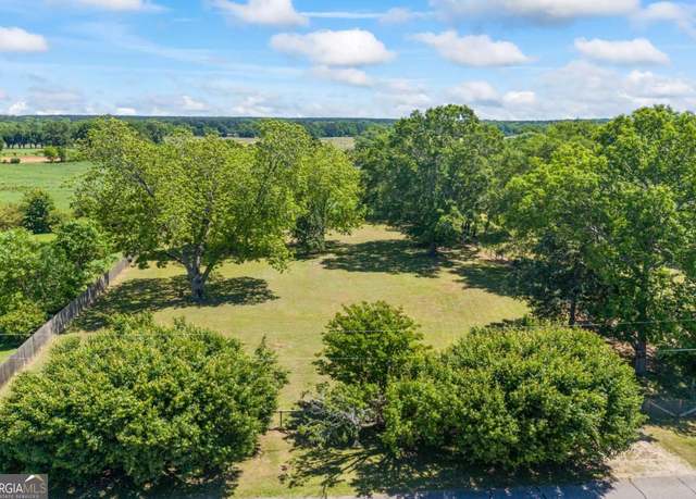 Property at 1060 Railroad St, Bishop, GA 30621
