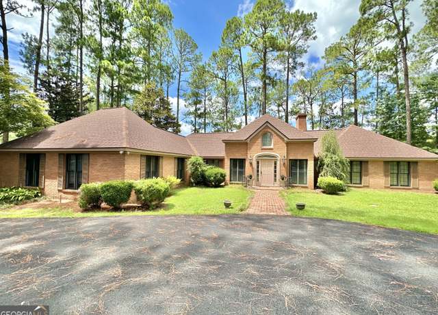 Property at 1236 7th Ave, Eastman, GA 31023, 2 beds, 2.5 baths