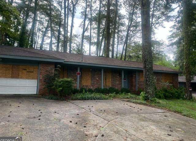 Property at 2328 Columbia Dr, Decatur, GA 30032, 3 beds, 2 baths