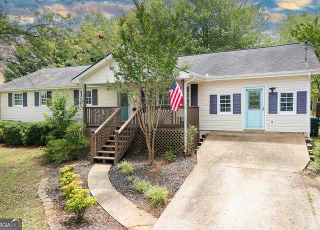 Property at 808 Hickory Level Rd, Villa Rica, GA 30180, 4 beds, 2 baths