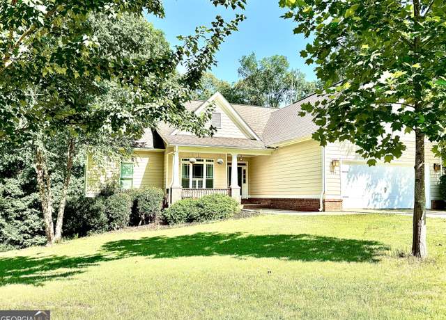 Property at 534 Jefferson Walk Cir, Jefferson, GA 30549, 4 beds, 2 baths