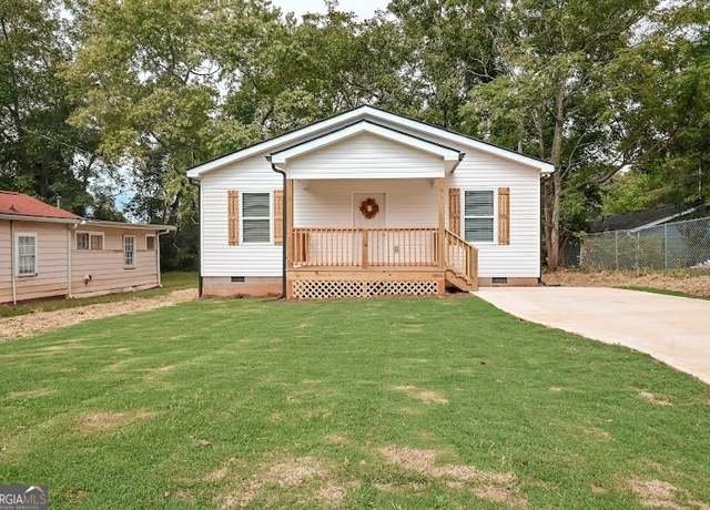 Property at 169 Washington St, Newnan, GA 30263, 3 beds, 2 baths