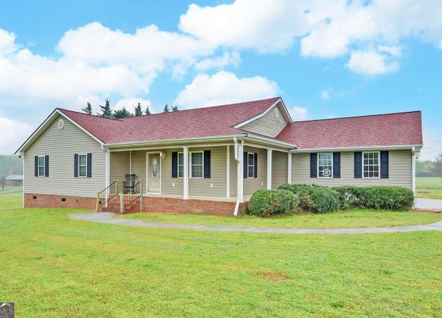Property at 36 Bio Ln, Hartwell, GA 30643, 3 beds, 2 baths