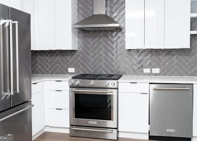 Property at 788 W Marietta St NW #204, Atlanta, GA 30318, 1 bed, 1 bath