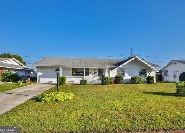 Property at 711 Indian Wells Ave, Sun City Center, FL 33573, 3 beds, 2 baths