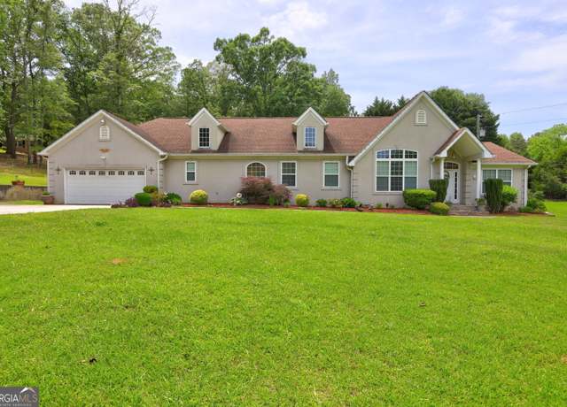 Property at 260 Sams Dr, Fayetteville, GA 30214, 4 beds, 2.5 baths