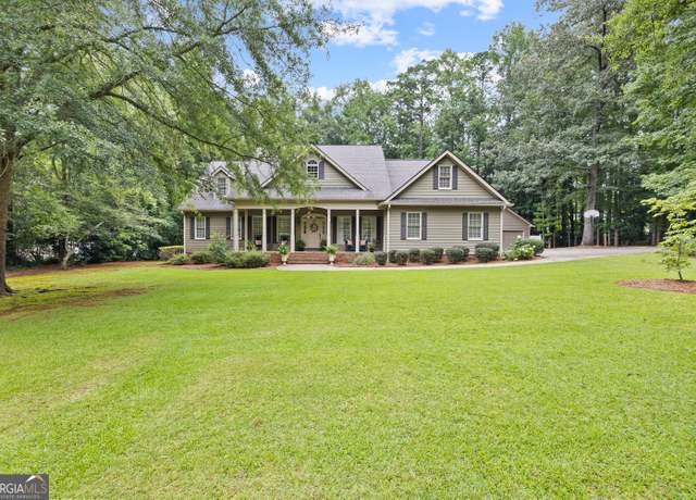 Property at 300 Carriage Way, Eatonton, GA 31024, 5 beds, 5 baths