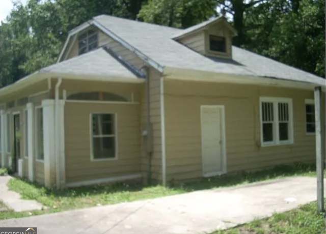 Property at 2945 Palm Dr, East Point, GA 30344, 3 beds, 2 baths