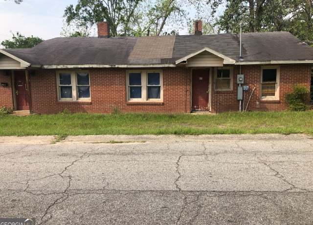 Property at 0 6th St, Alma, GA 31510, 3 beds, 1.5 baths