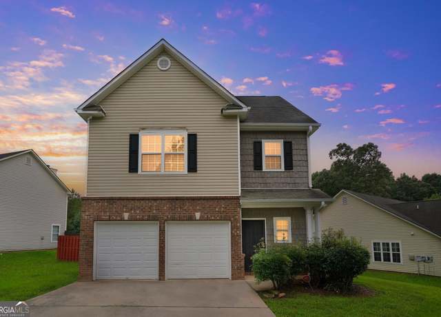 Property at 2446 Garnet Ave, Riverdale, GA 30296, 3 beds, 2.5 baths