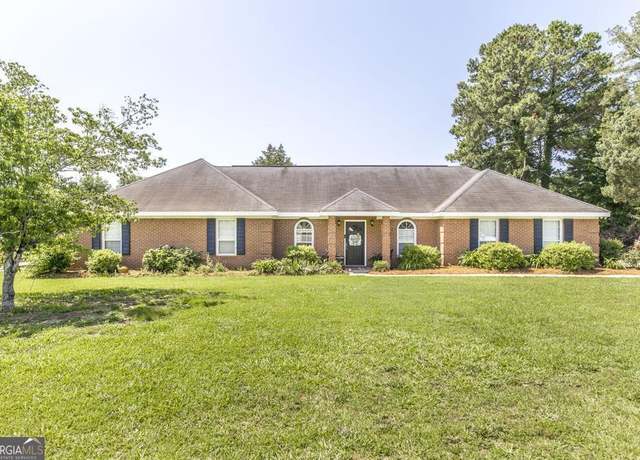 Property at 322 Smithville Church Rd, Warner Robins, GA 31088, 4 beds, 2 baths
