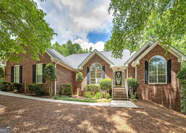 Property at 110 Chardonnay Oaks Dr, Mcdonough, GA 30252, 3 beds, 2 baths